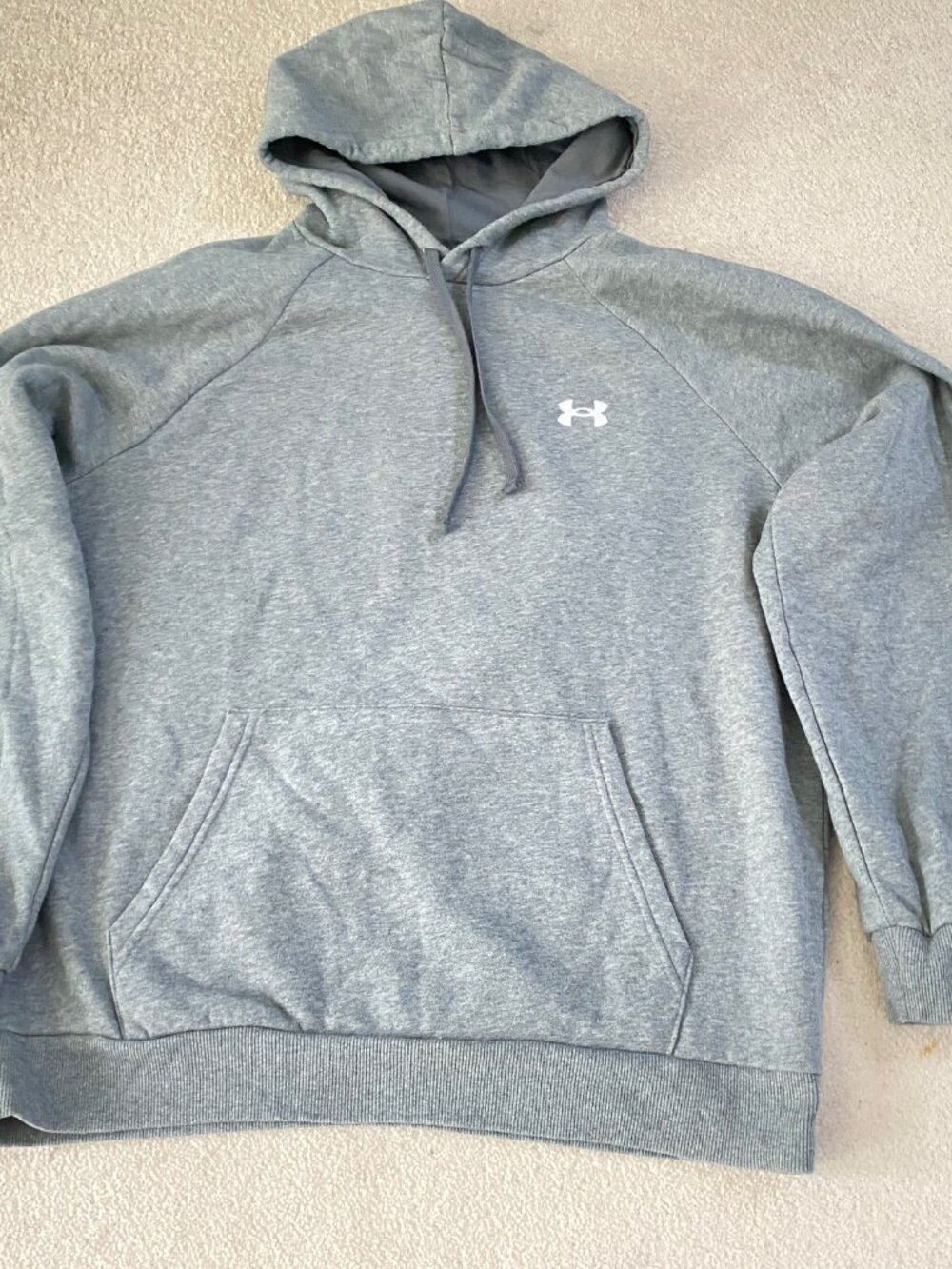 Under Armour UA Size Lg Men's Young Men's Winter Bundle School Clothing